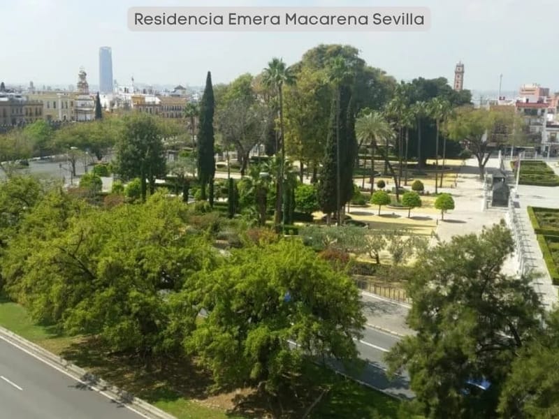 Emera Macarena - Hogar de Ancianos in Sevilla, Andalucía photo 2