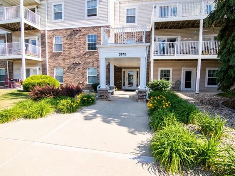 Luther Manor at Hillcrest - Nursing Home in Dubuque, IA photo 3