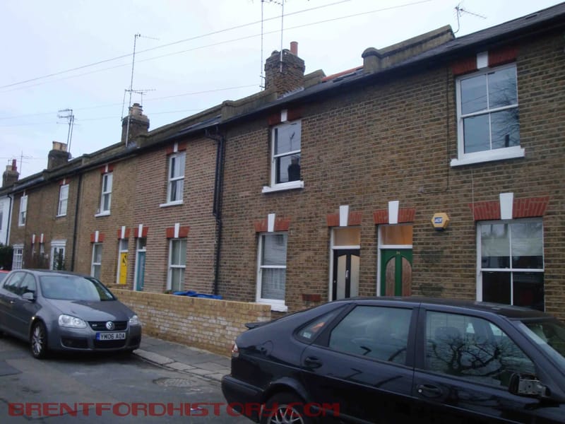 Beaconsfield Road - Assisted Living in Enfield, England photo 1