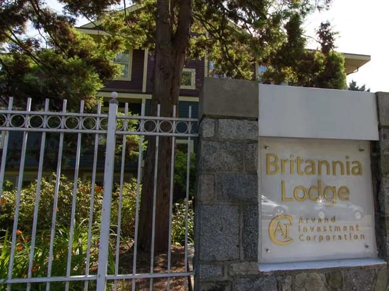 Britannia Lodge - Nursing Home in Westcliff-On-Sea, England photo 3