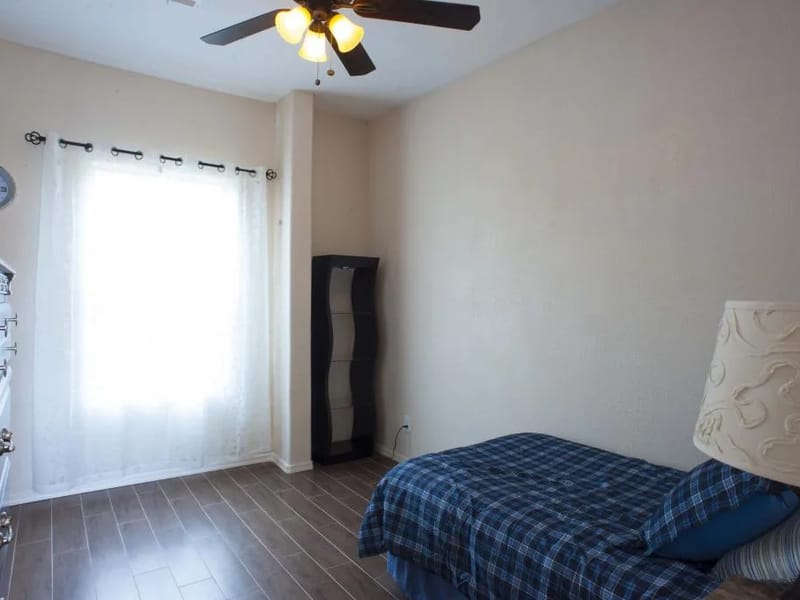 A Parent'S Paradise And Care Llc - Assisted Living in Surprise, AZ photo 1