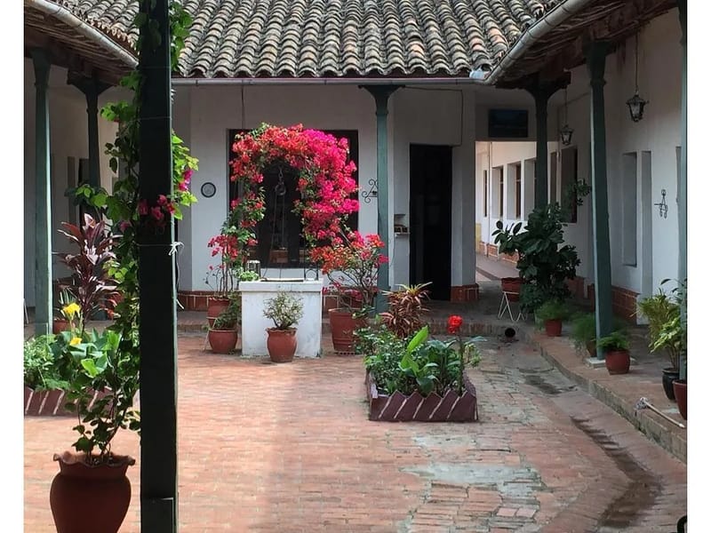 Hogar De La Santa Cruz - Hogar de Ancianos in Ñuñoa, Región Metropolitana de Santiago photo 2