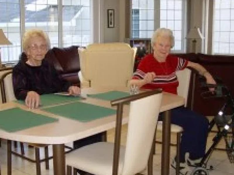 Westhill Care Home - Assisted Living in Caterham, England photo 2