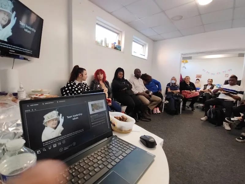 Apex Healthcare Service Ltd - In-Home Care in Reading, England photo 6