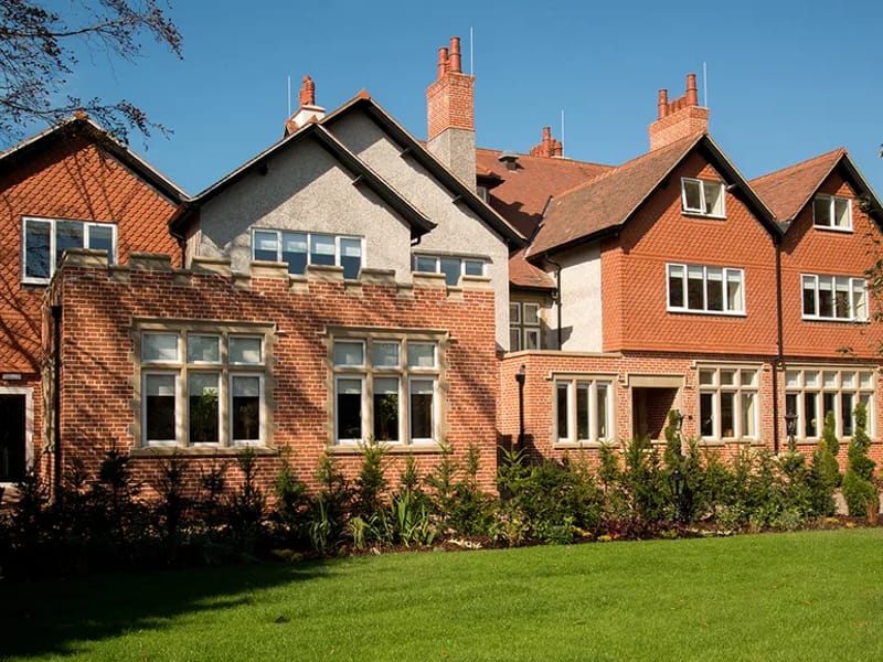 Meols Drive Care Home with Nursing - Nursing Home in Wirral, England photo 1