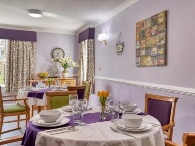Windmill Care Centre - Nursing Home in Slough, England photo 2