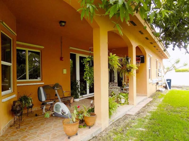 Amigos Of Westchester Alf Corp - Assisted Living in Miami, FL photo 1