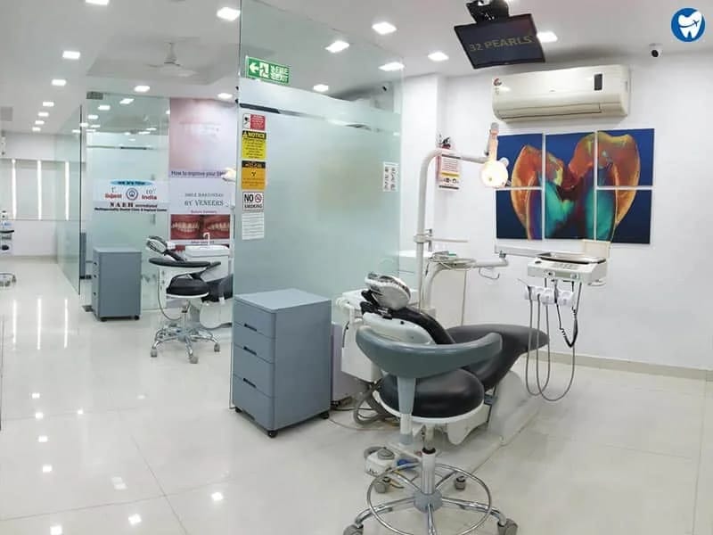 32 Pearls Multispeciality Dental Clinic & Implant Centre - वृद्धाश्रम in Ahmedabad, Gujarat photo 2