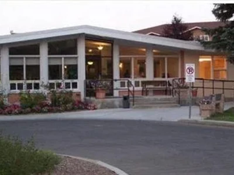 NEWBROOK LODGE - Nursing Home in Brooks, AB photo 1
