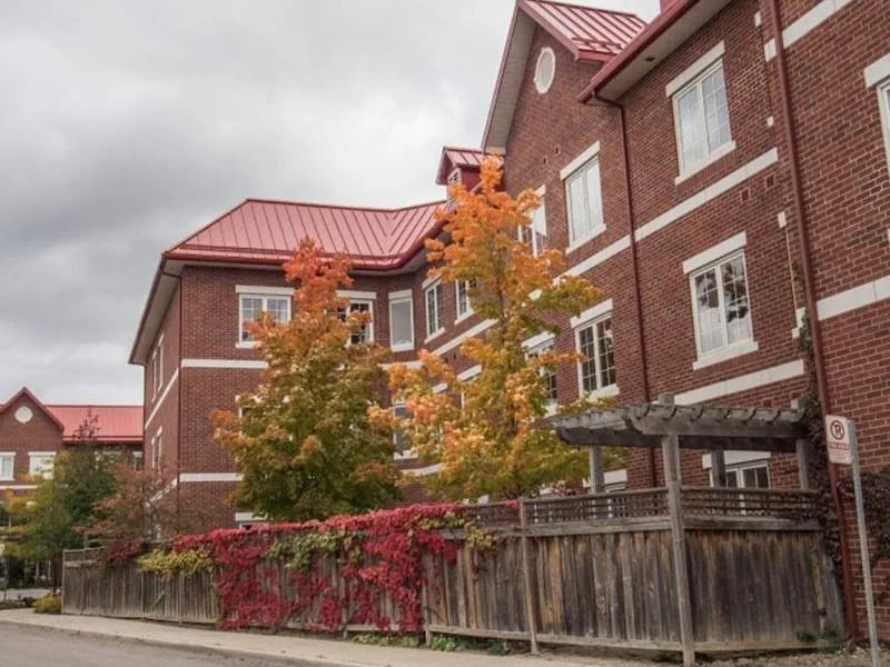 MISSISSAUGA LONG TERM CARE FAC - Nursing Home in Mississauga, ON photo 2