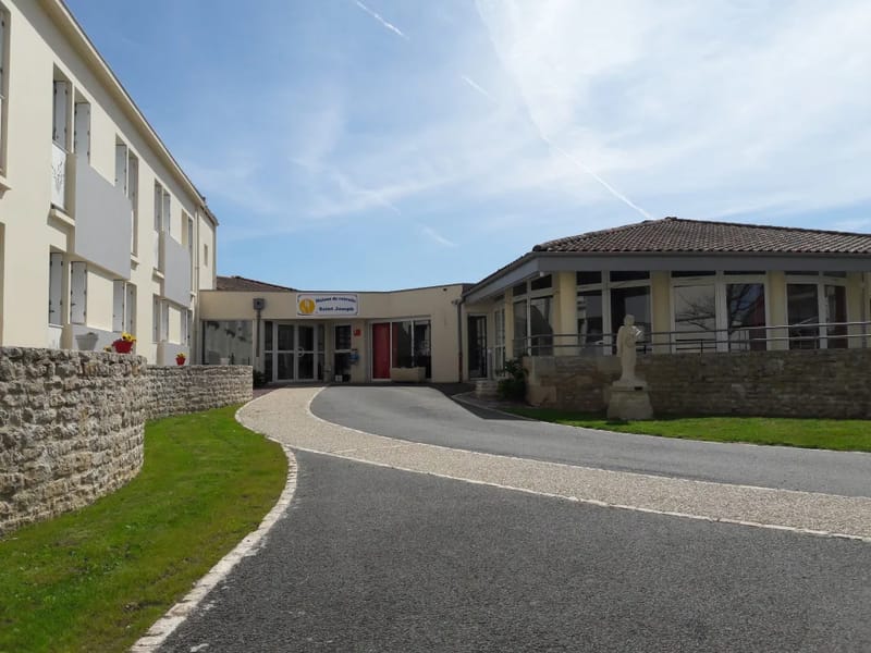 Ehpad Via Monestir - EHPAD in ST ESTEVE, Occitanie photo 3