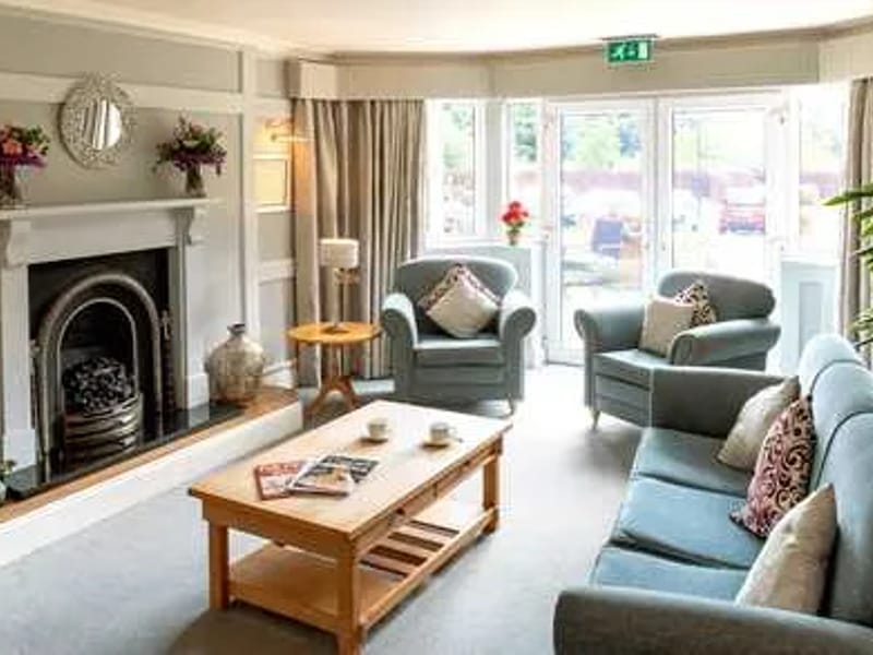 Loxley Park Assisted Living Residency in Sheffield, England photo 2