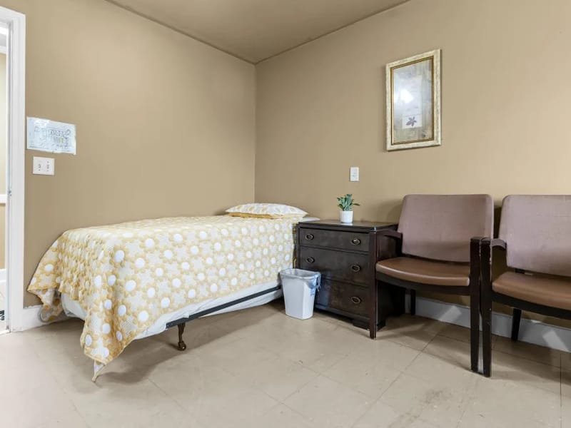 Nixon Assisted Living "Too" - Assisted Living in Houston, TX photo 3