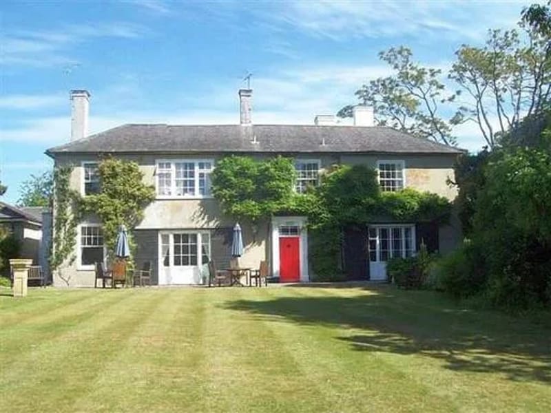 Westhampnett Nursing Home - Nursing Home in Chichester, England photo 2