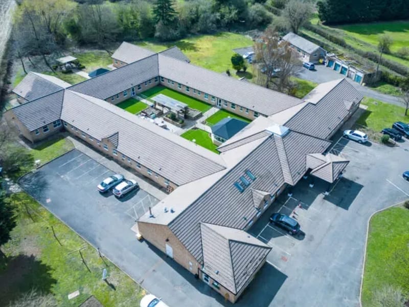 Midfield Lodge - Nursing Home in Cambridge, England photo 2
