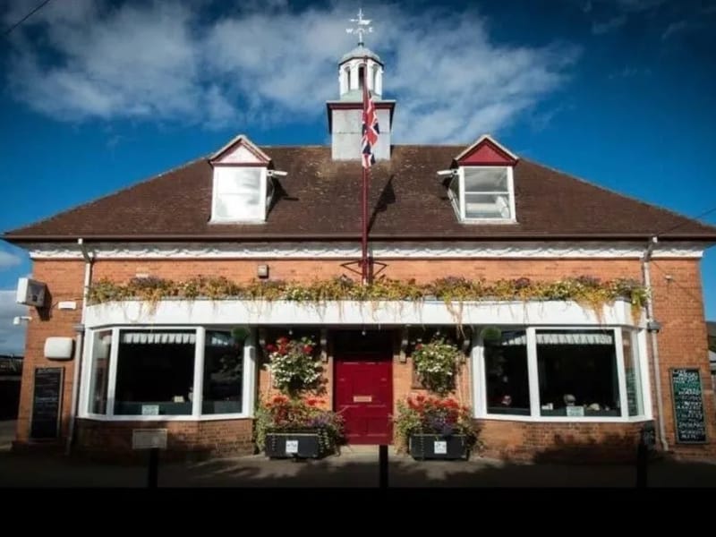 Charlton Kings Care Home - Nursing Home in Cheltenham, England photo 1