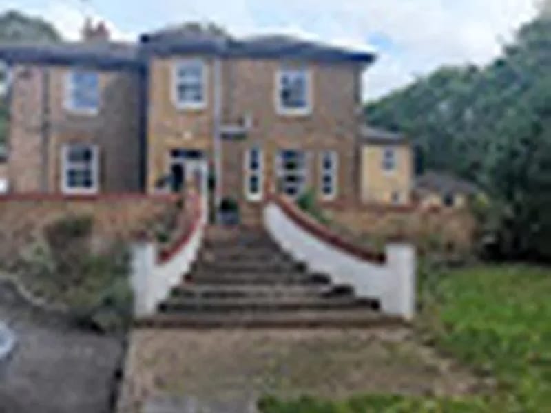 Kentwood House - Assisted Living in Dartford, England photo 2