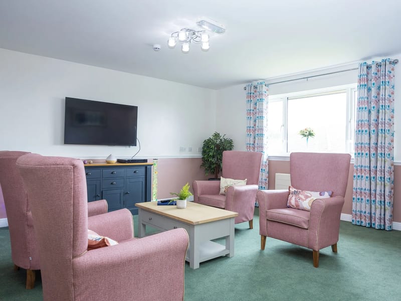 Moorgate Lodge - Assisted Living in Rotherham, England photo 3