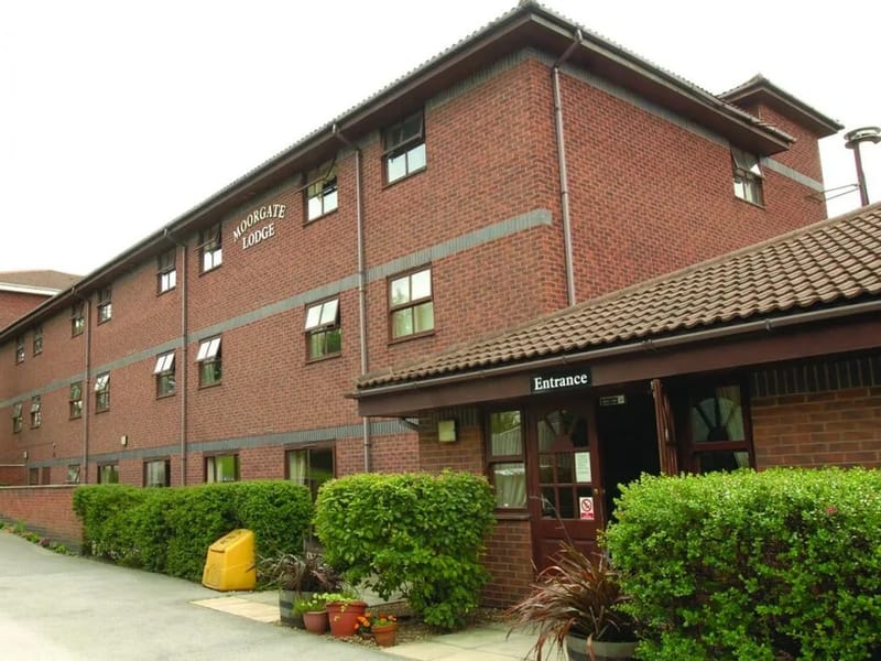 Moorgate Lodge - Assisted Living in Rotherham, England photo 2