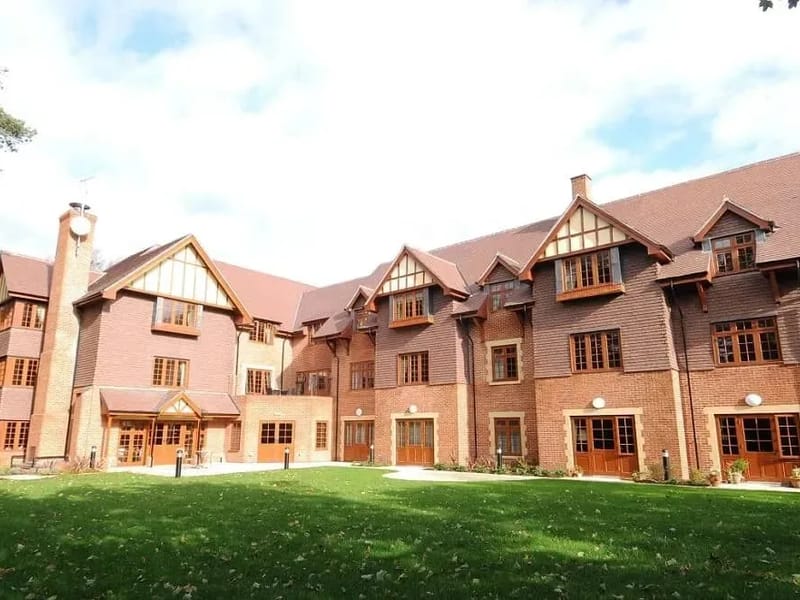Sway Place - Assisted Living in Lymington, England photo 2