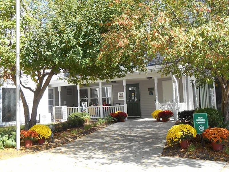 Caremore Of Leonard - Assisted Living in Leonard, MI photo 2