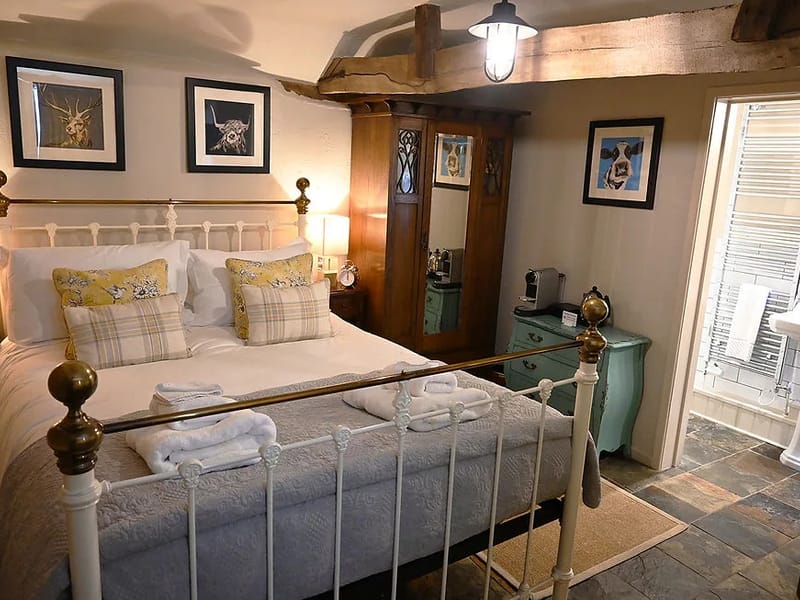 Holly Lodge - Nursing Home in Lymington, England photo 3