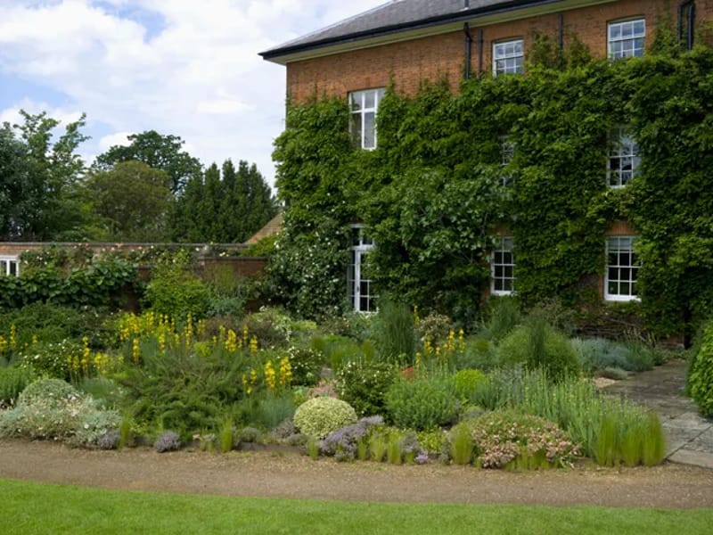 Albany House - Assisted Living in Stoke-On-Trent, England photo 3