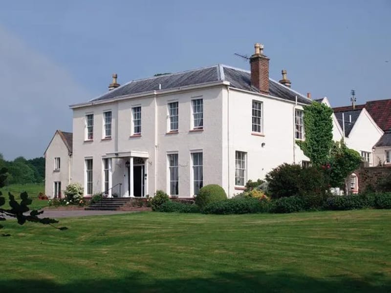 Gotton Manor - Nursing Home in Taunton, England photo 3