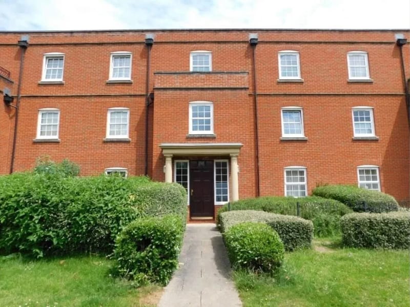 3 to 5 Kennet Way - Assisted Living in Basingstoke, England photo 2
