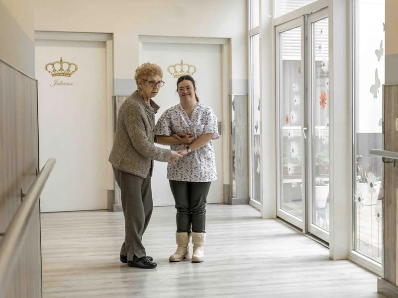 Residencia De Mayores Reina Isabel - Hogar de Ancianos in Palencia, Castilla y León photo 1