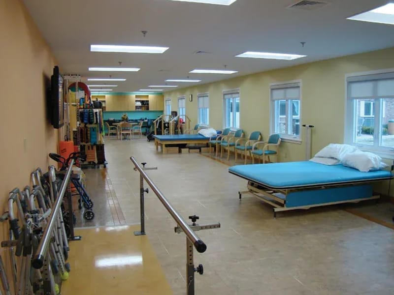 Apple Rehab Farmington Valley — Assisted Living, Plainville, CT · photo 2