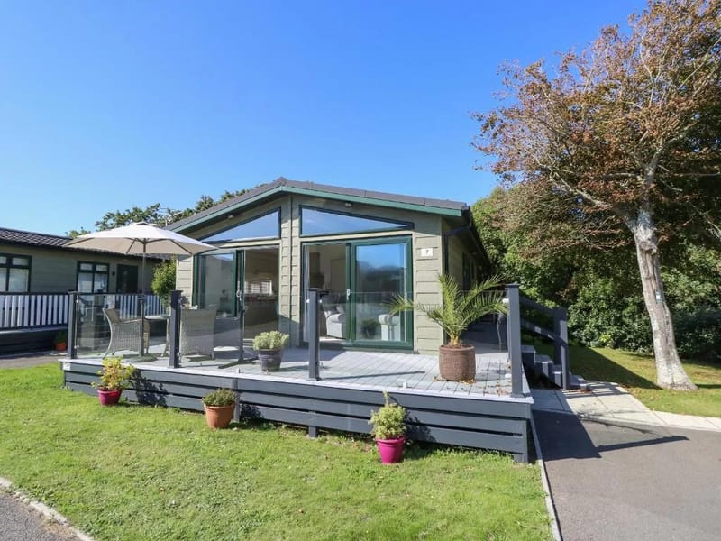 Court Lodge - Assisted Living in Lymington, England photo 3