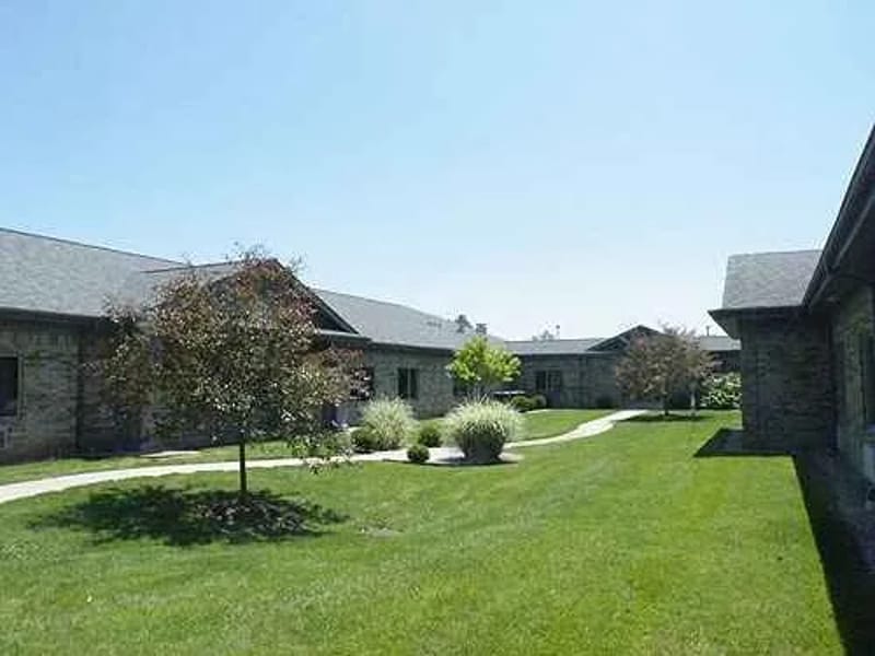 Manor at Elfindale, The - Nursing Home in Springfield, MO photo 2