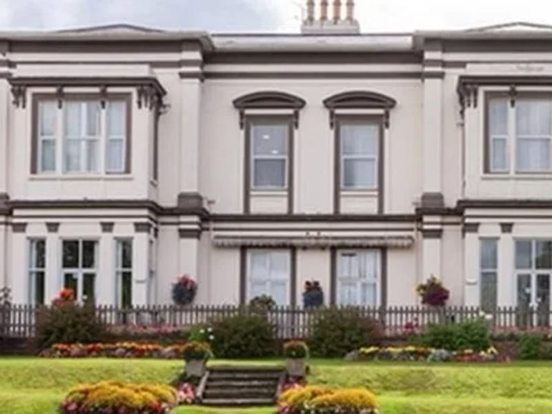 Lillington House - Assisted Living in Leamington Spa, England photo 2