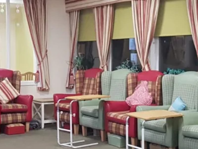 Degas House Inn - Assisted Living in Linden, MI photo 2