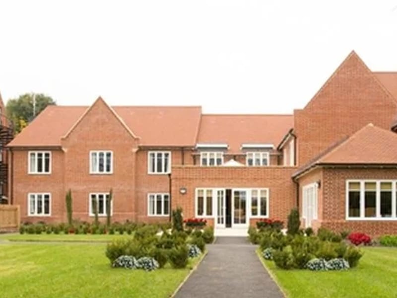 Margaret House - Nursing Home in Royston, England photo 2