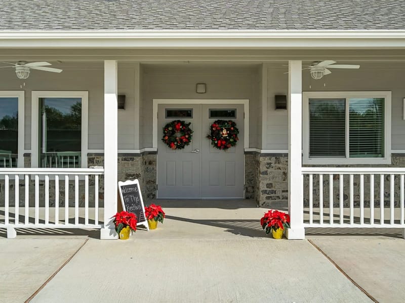 Bee Hive Homes Of Starkville - Assisted Living in Starkville, MS photo 2