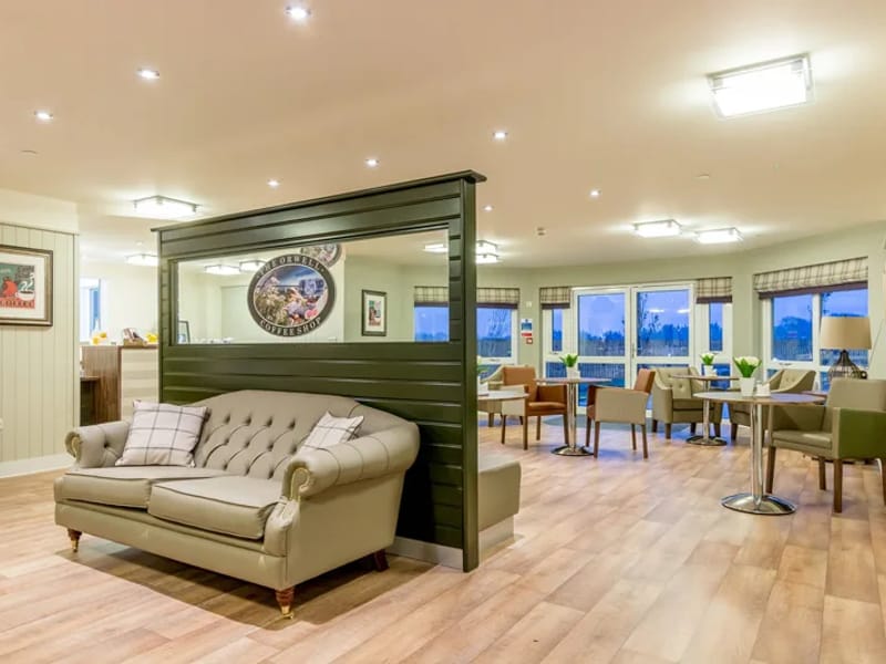 Prince George House in Ipswich, England photo 2