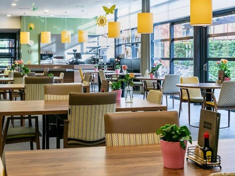 Katwijk - Verpleeghuis in Oss, Noord-Brabant photo 3