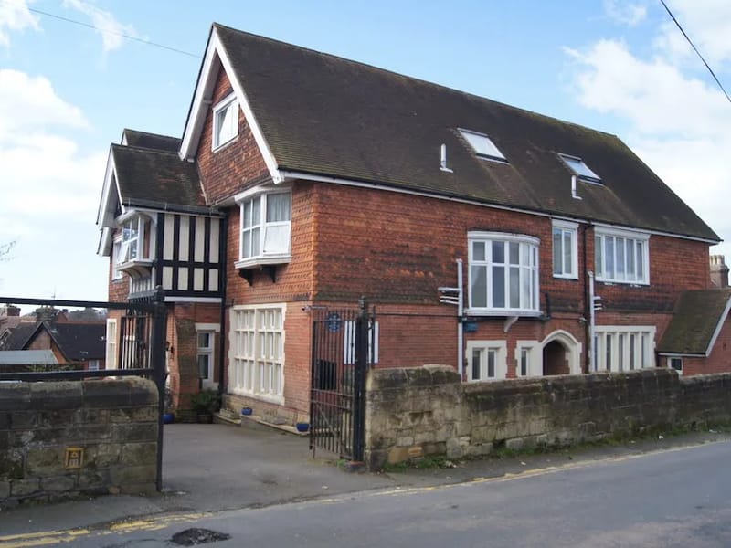 Castlemaine Care Home - Nursing Home in St Leonards On Sea, England photo 2