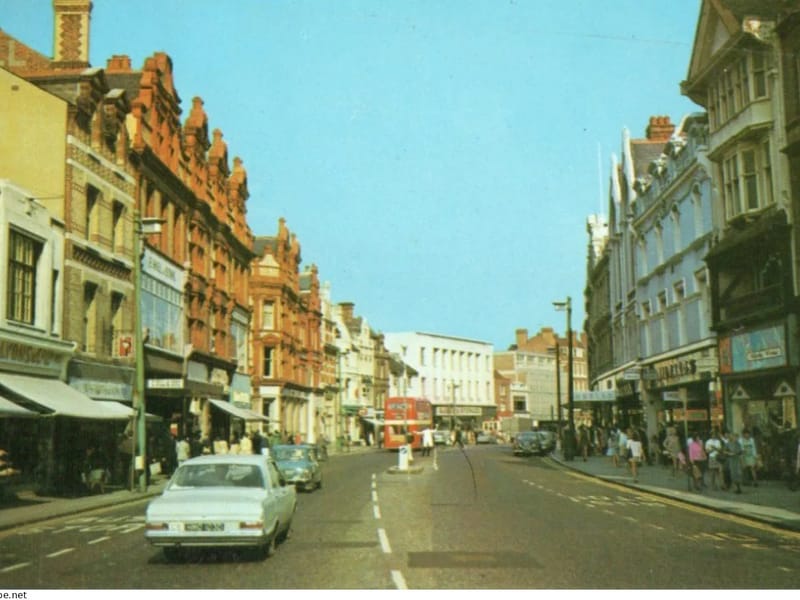 30 Broad Lane - Assisted Living in Reading, England photo 1