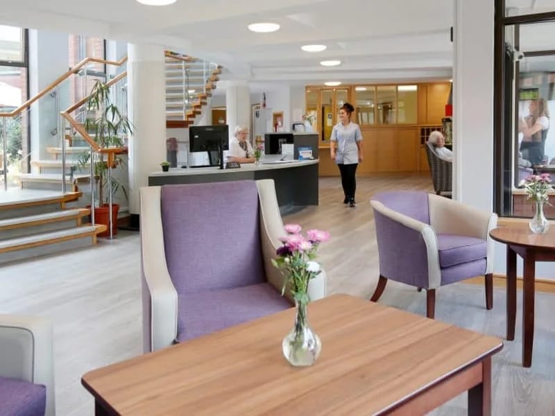 Cadogan Court - Assisted Living in Exeter, England photo 2