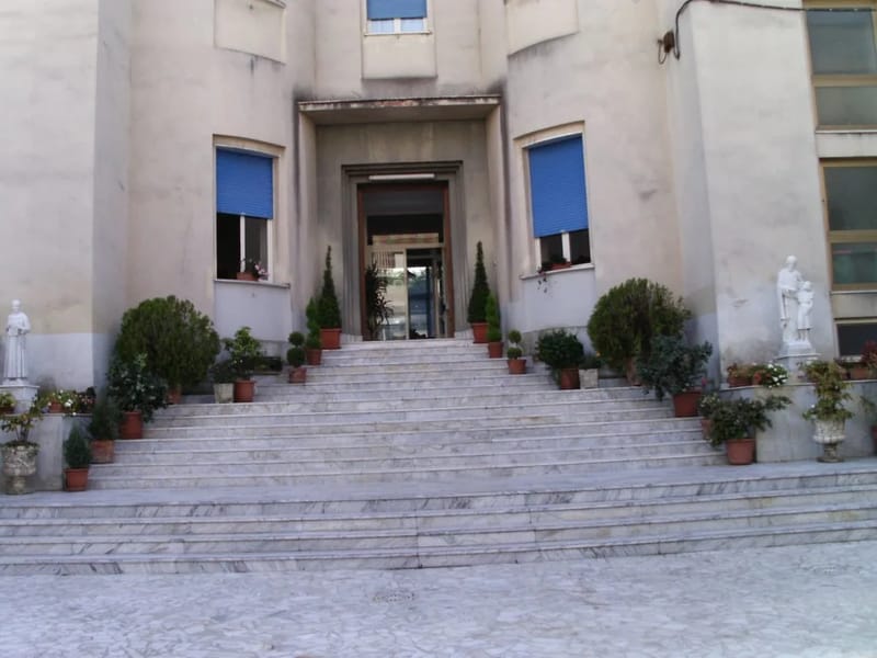 Ist.s.teresa Del Bambino Gesu' in Firenze, Toscana photo 1
