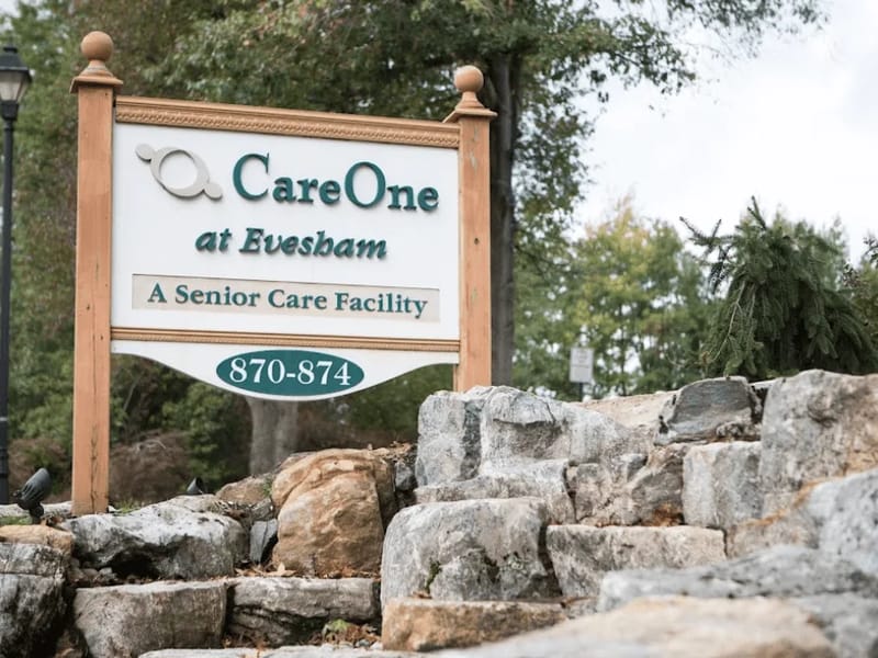 Care One at Evesham Assisted Living - Nursing Home in Marlton, NJ photo 2