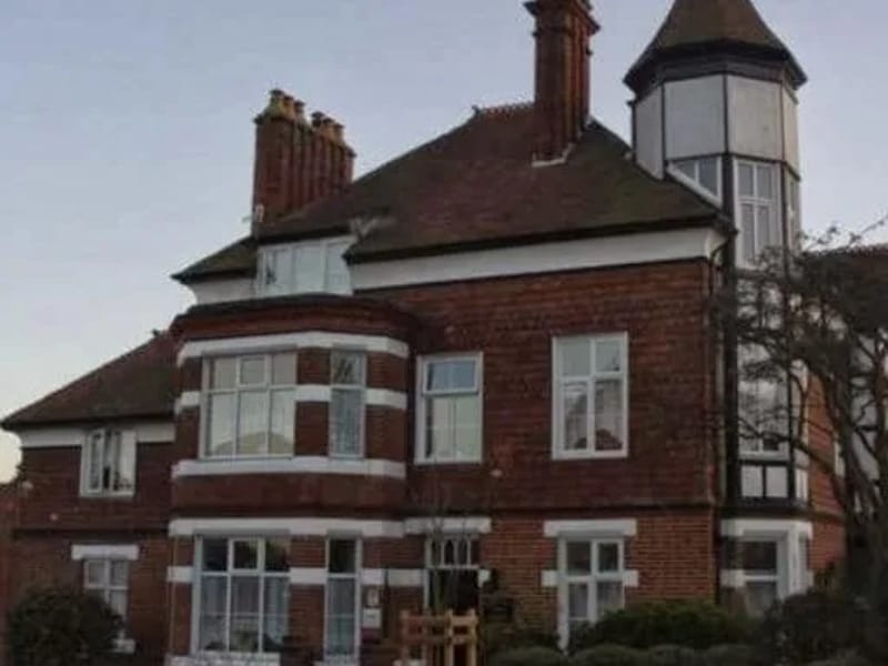 Faldonside Lodge - Assisted Living in Cromer, England photo 2