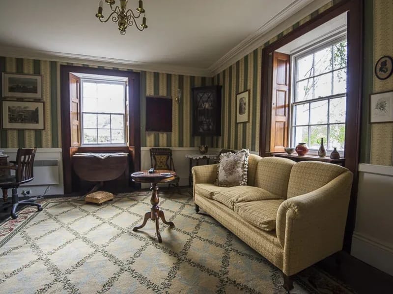 Derby House - Assisted Living in Epsom, England photo 3