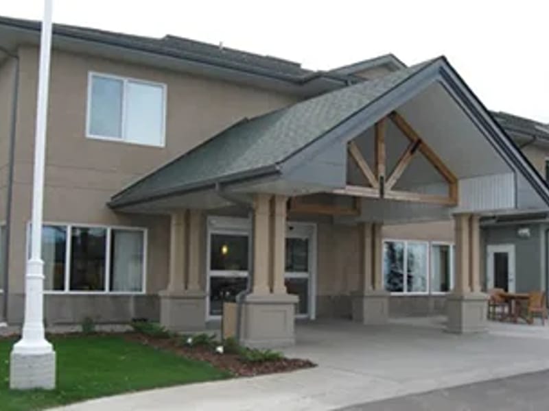 THE GOOD SAMARITAN SOCIETY LEE CREST, COTTAGE 2 - Assisted Living in Cardston, AB photo 2