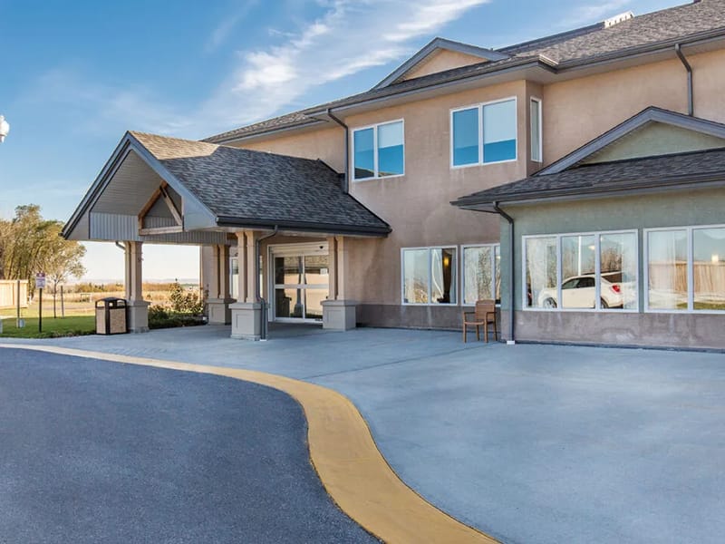 THE GOOD SAMARITAN SOCIETY LEE CREST, COTTAGE 2 - Assisted Living in Cardston, AB photo 1