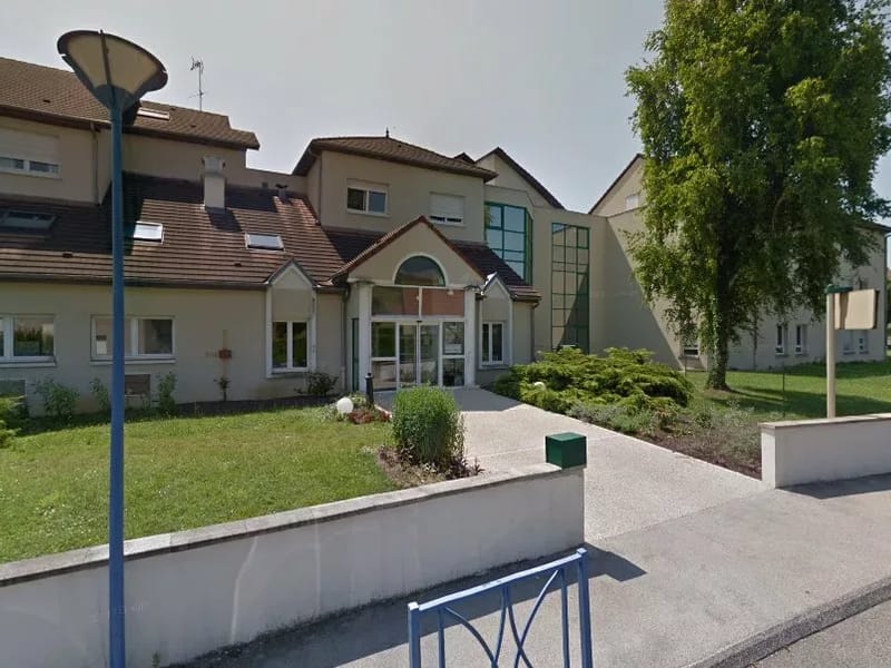 Ehpad Korian Vill Alize - EHPAD in THISE, Bourgogne-Franche-Comté photo 2