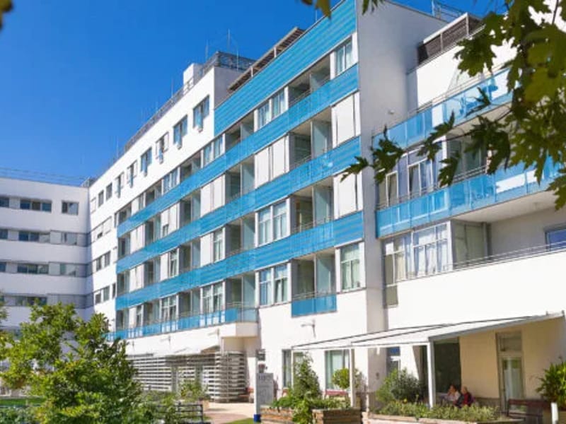 Haus der Barmherzigkeit, Pflegezentrum Tokiostraße GmbH Geriatrisches Pflegekrankenhaus für Menschen mit chronischen Erkrankungen - Pflegeheim in Wien, Wien photo 2